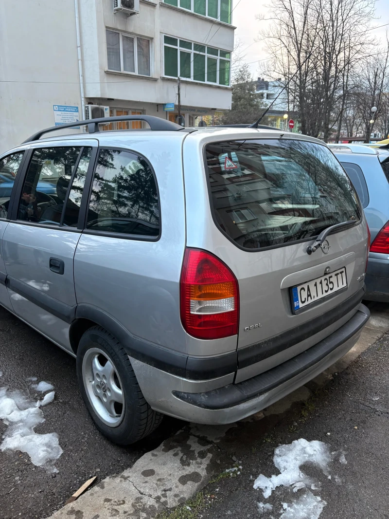 Opel Zafira 1.6, снимка 3 - Автомобили и джипове - 53597181