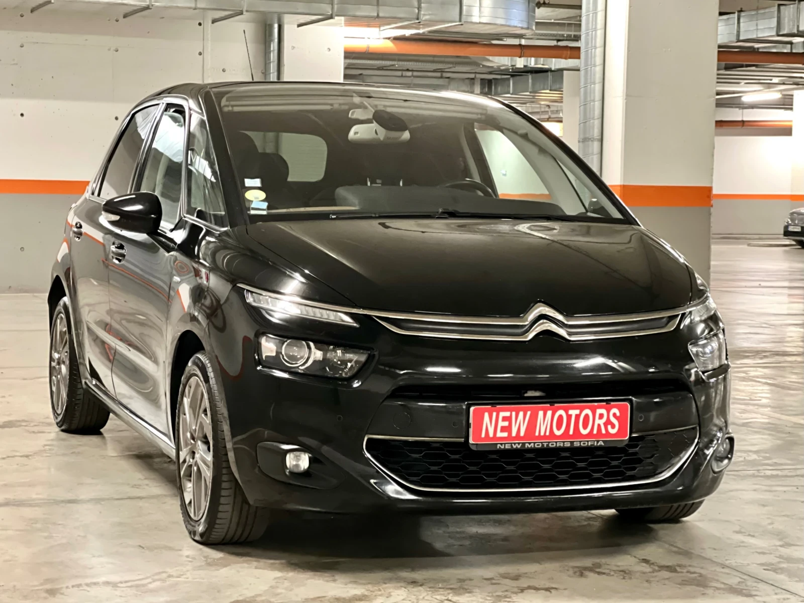 Citroen C4 Picasso 1.6hdi-Executive-лизинг през Уникредит по 350лв - изображение 3