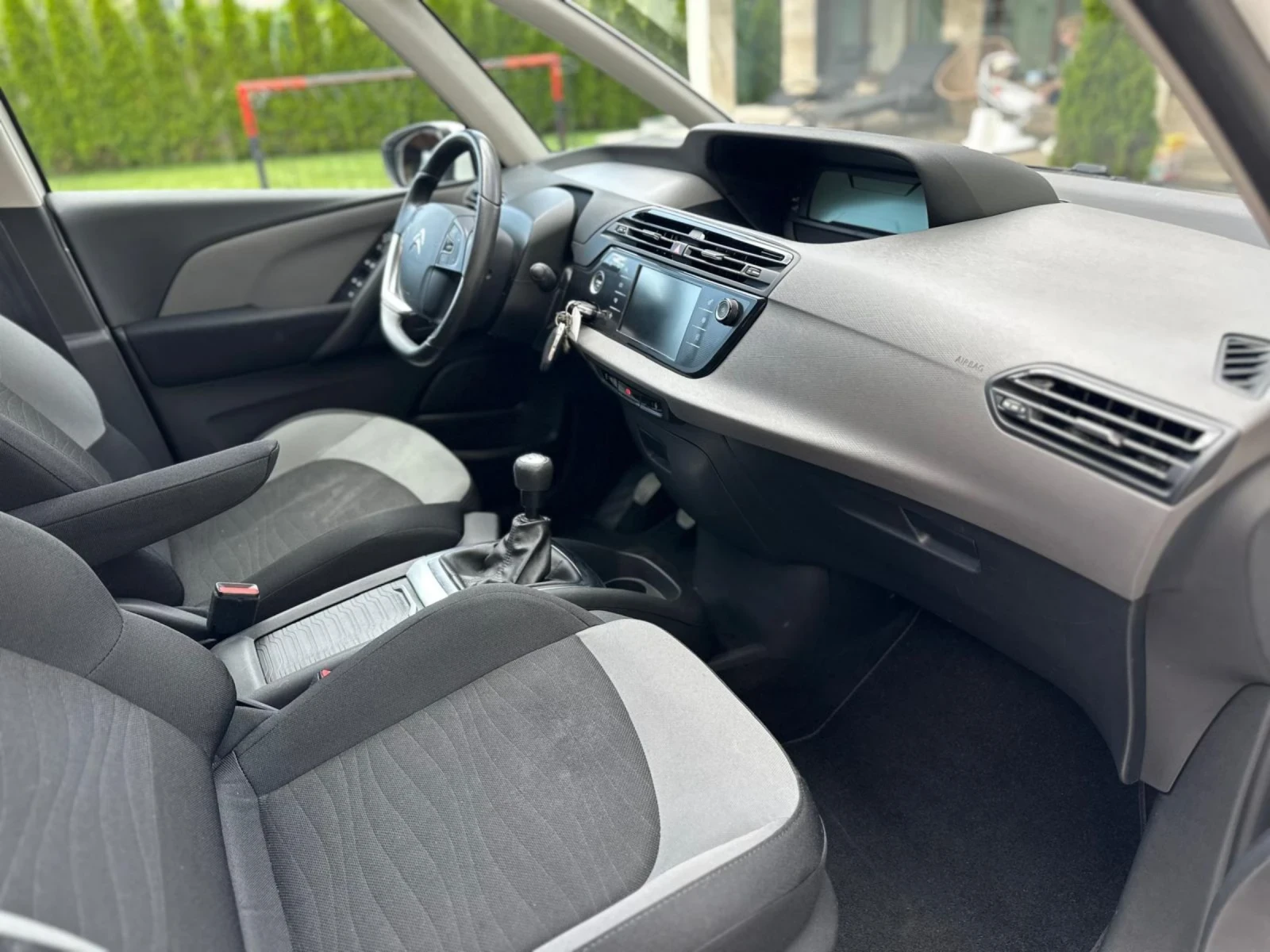 Citroen C4 Picasso 1.6HDi - изображение 8
