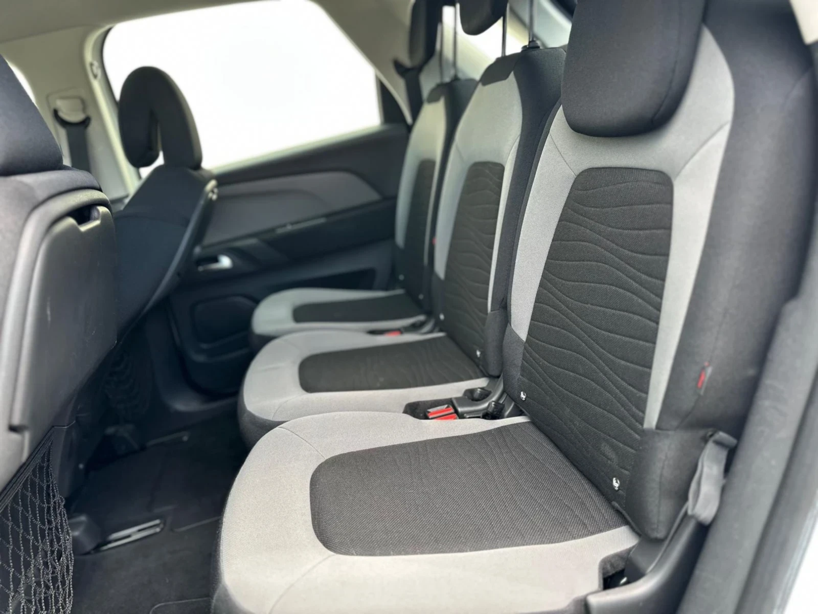 Citroen C4 Picasso 1.6HDi - изображение 10