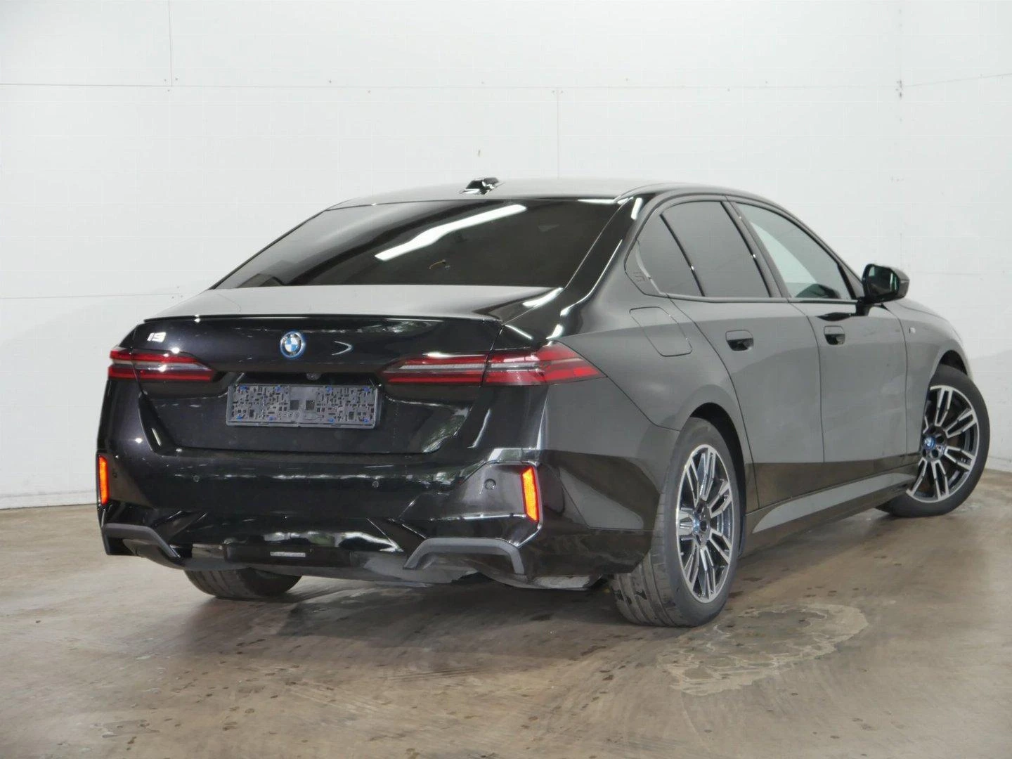 BMW i5 40  eDrive  M Sport Paket - изображение 3