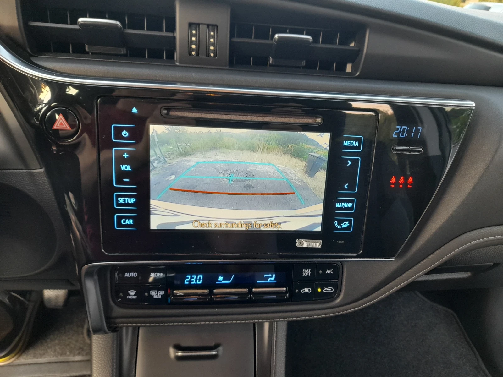 Toyota Auris 1.6 D4-D - изображение 8