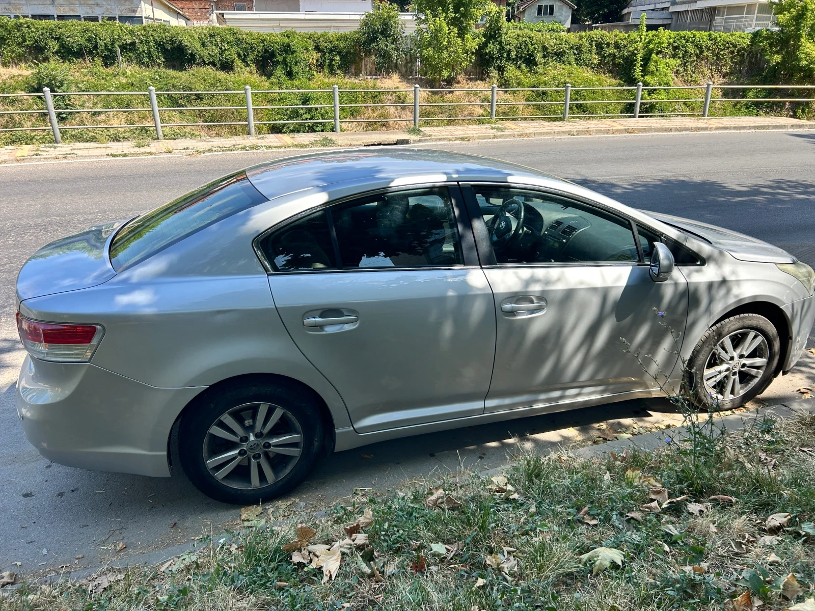 Toyota Avensis  - изображение 9
