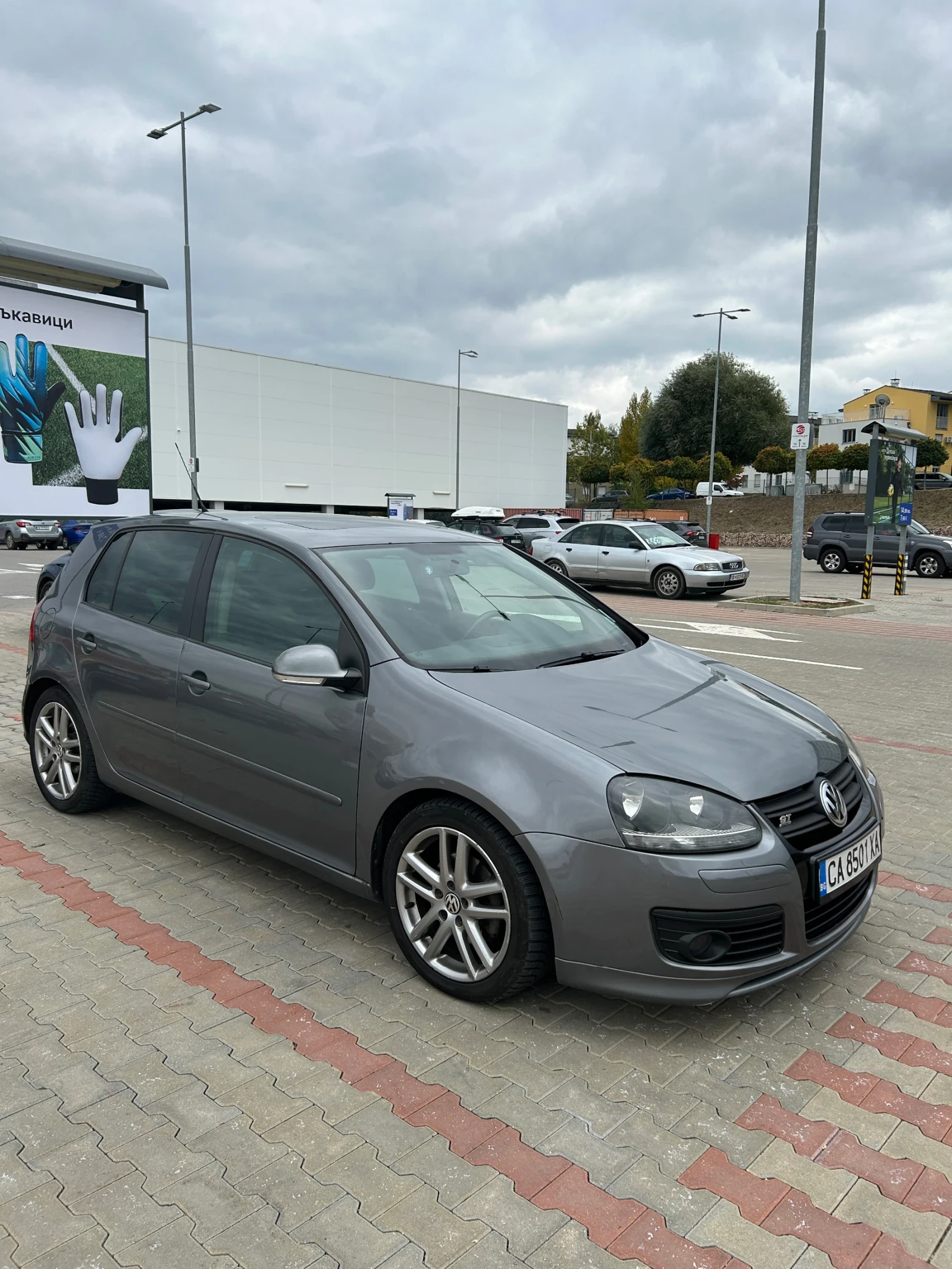 VW Golf 5 - изображение 2