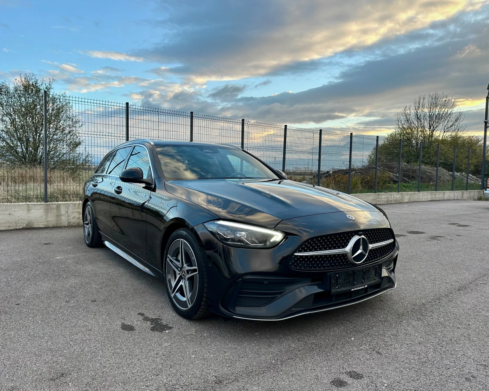 Mercedes-Benz C 220 d AMG LINE - изображение 3