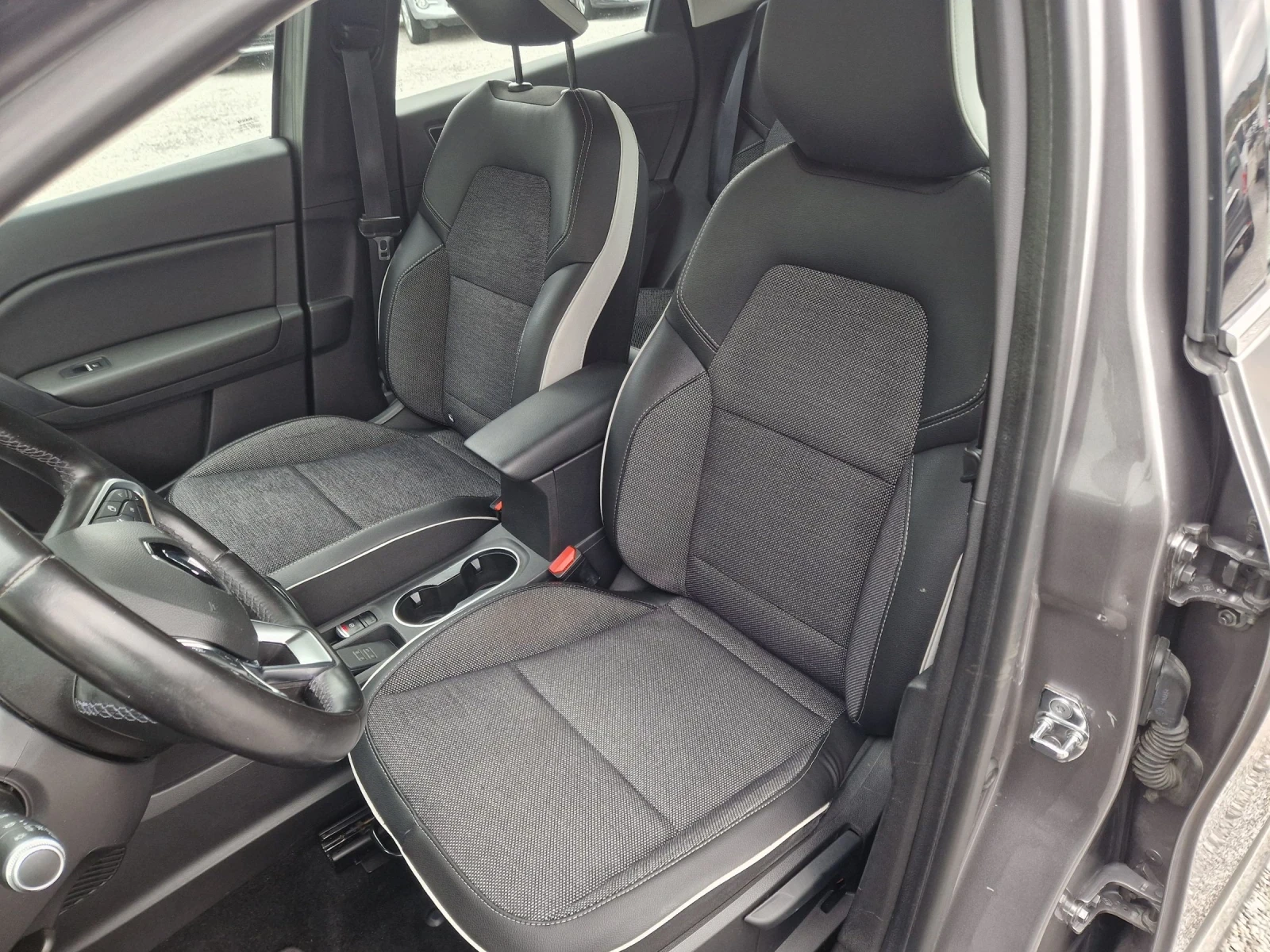 Renault Captur 1.0Turbo LPG Navi LED - изображение 8