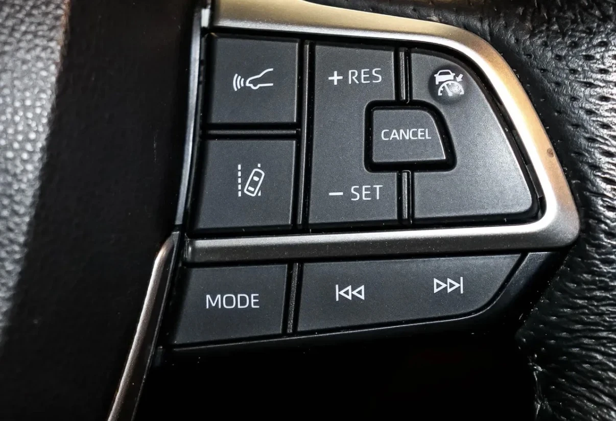 Toyota Sienna Hybrid Limited * * AWD * * 7 ����� * * Carfax * *  | Mobile.bg � ����������� 8