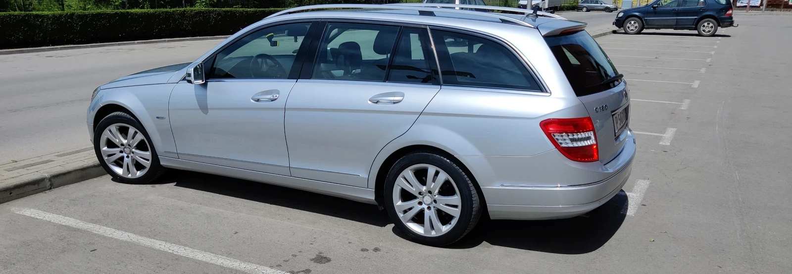 Mercedes-Benz C 180, снимка 3 - Автомобили и джипове - 53847602