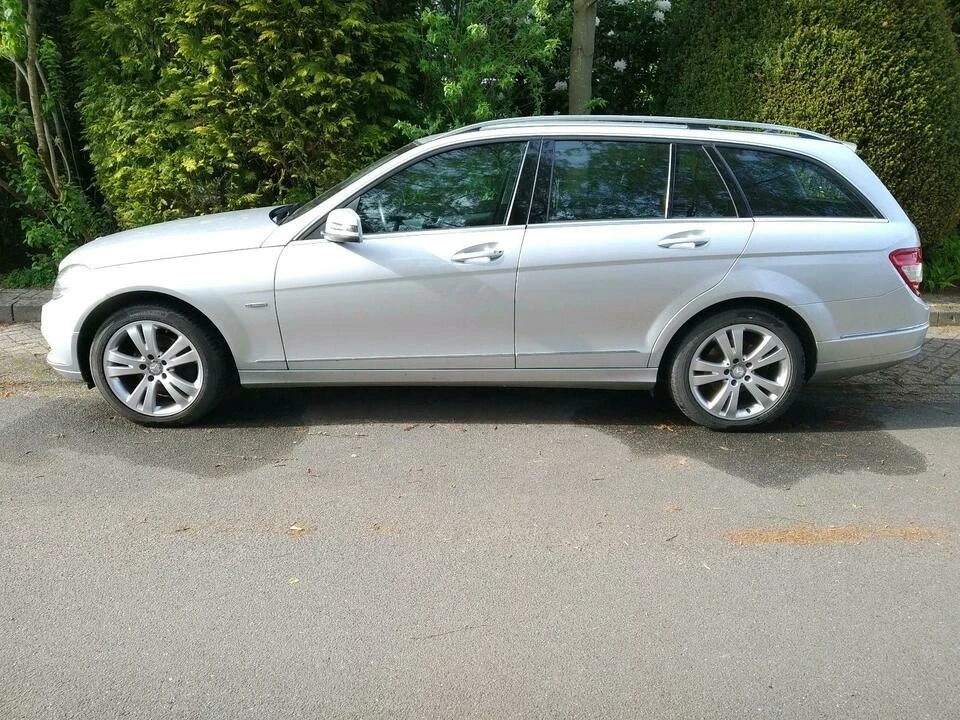 Mercedes-Benz C 180, снимка 10 - Автомобили и джипове - 53847602