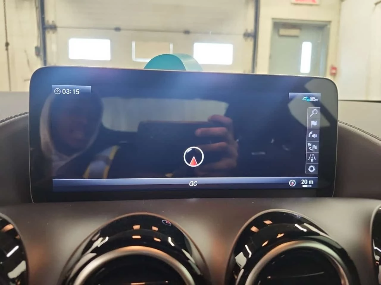 Mercedes-Benz AMG GT R * CARFAX * CARBON * 2 КЛЮЧА, снимка 11 - Автомобили и джипове - 53941100