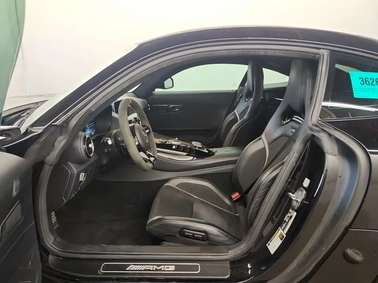 Mercedes-Benz AMG GT R * CARFAX * CARBON * 2 КЛЮЧА, снимка 5 - Автомобили и джипове - 53941100