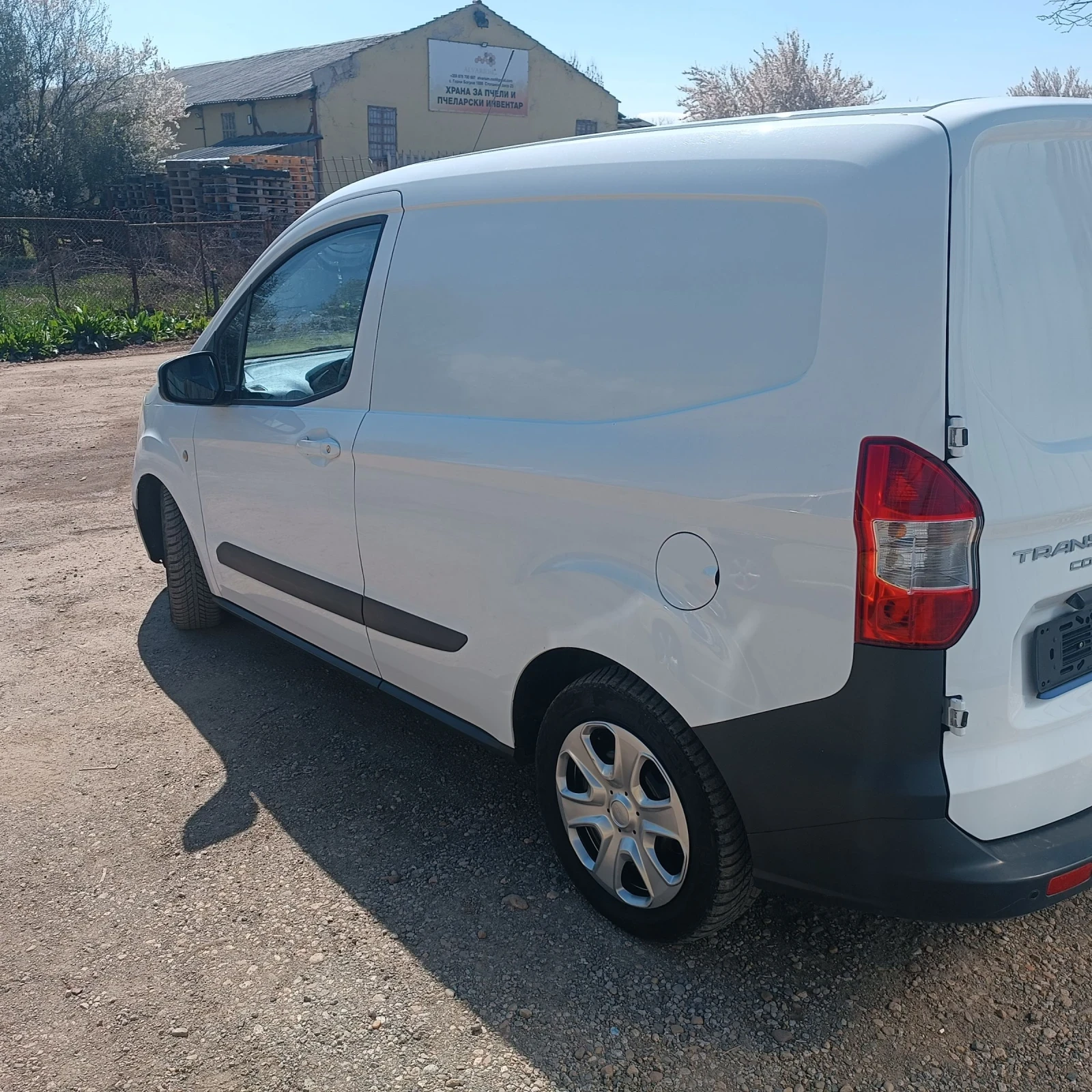 Ford Courier 1.5TDCI, снимка 3 - Автомобили и джипове - 54120159