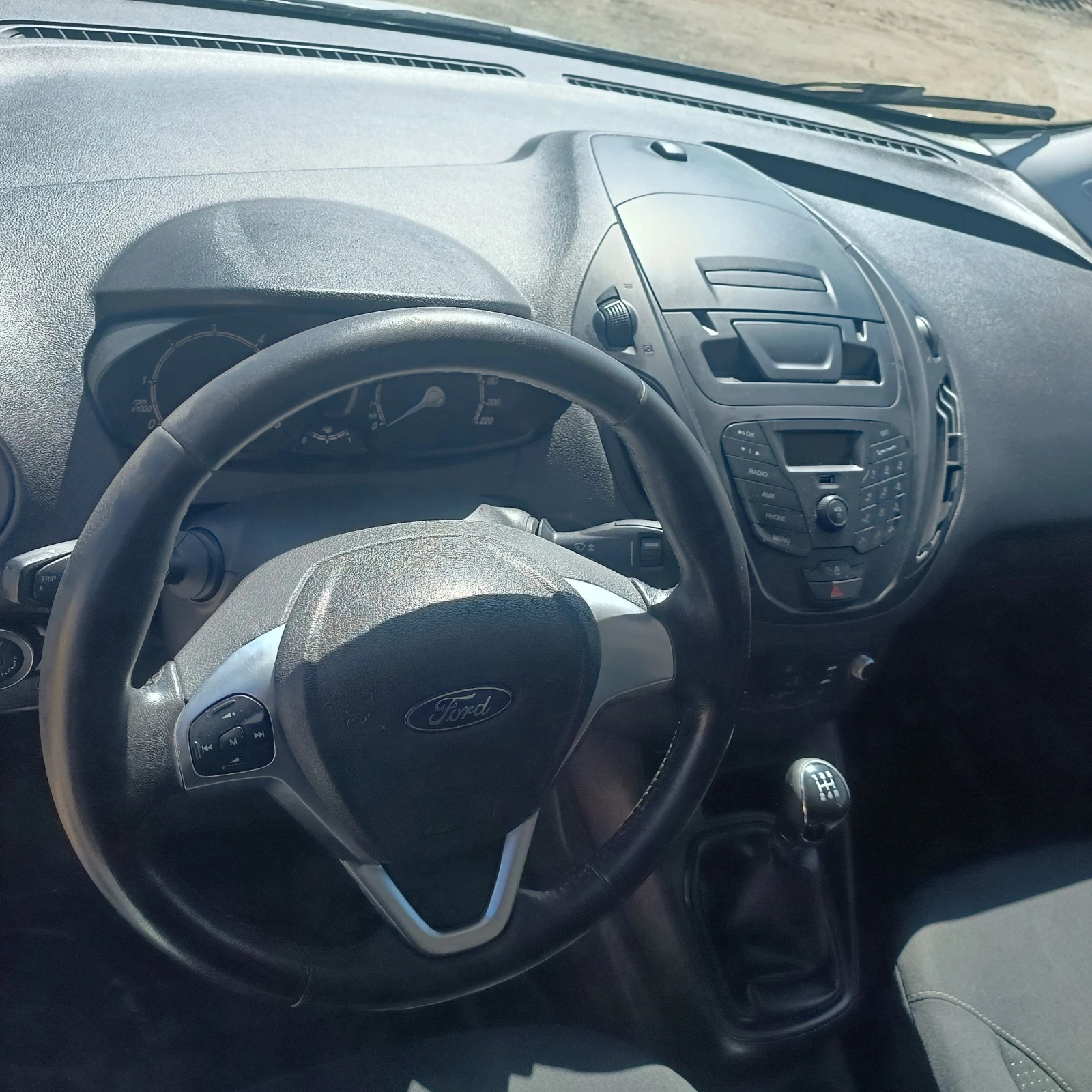 Ford Courier 1.5TDCI, снимка 8 - Автомобили и джипове - 54120159