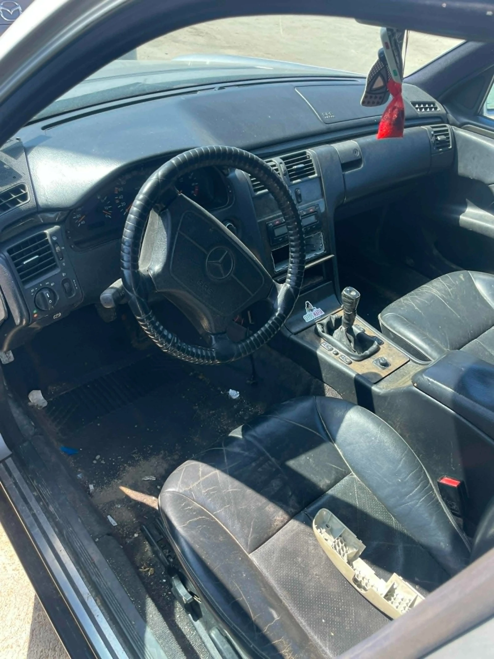 Mercedes-Benz E 200 | Mobile.bg � ����������� 3