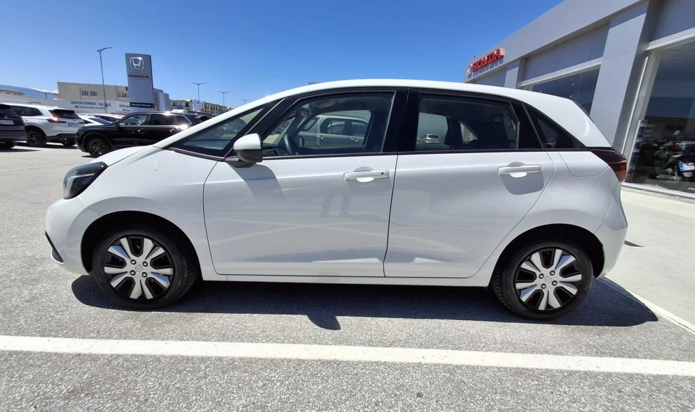 Honda Jazz 1.5 i-MMD Hybrid Elegance, снимка 9 - Автомобили и джипове - 54343387