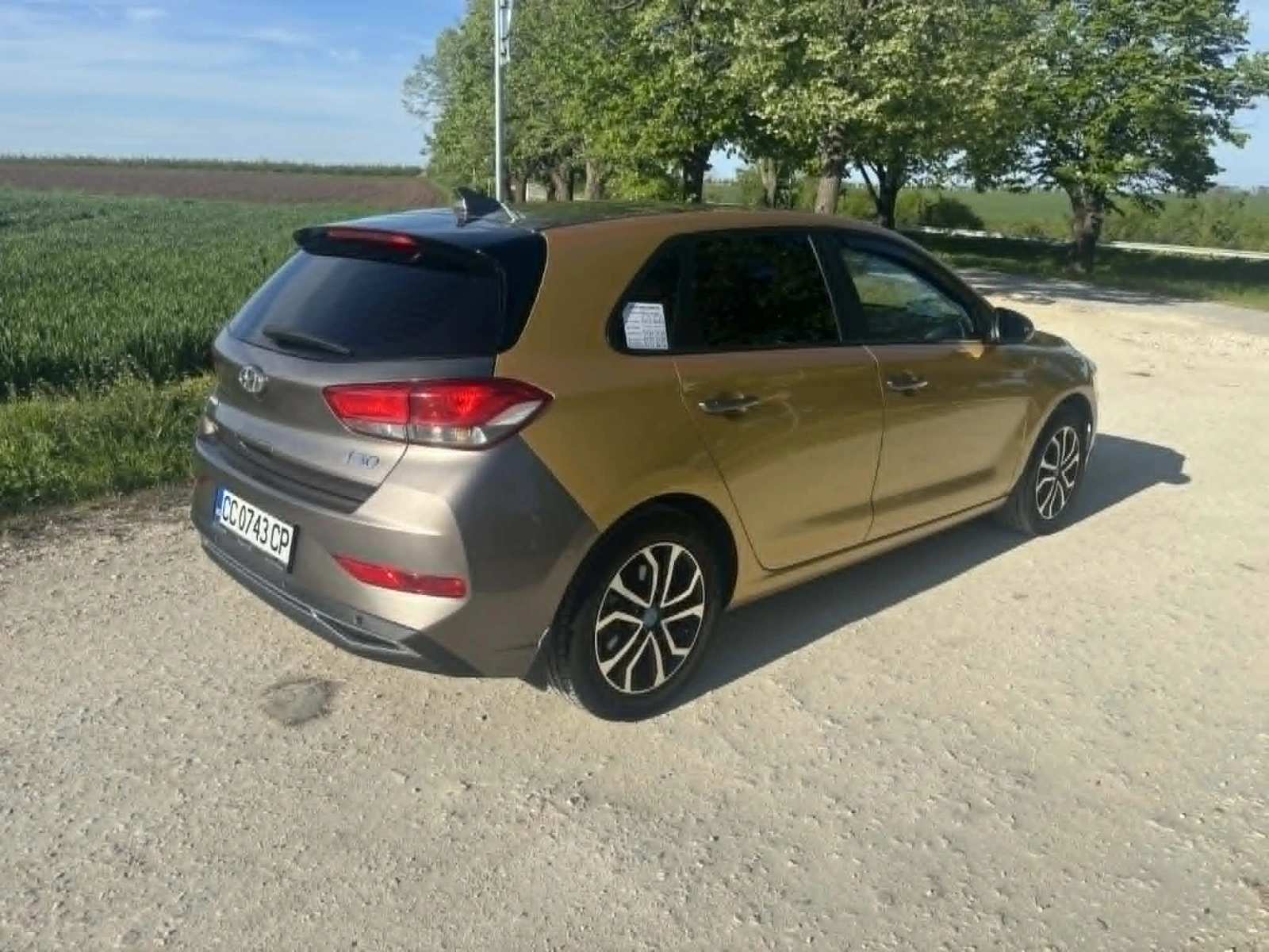 Hyundai I30 1.5 DPI, снимка 10 - Автомобили и джипове - 54393164