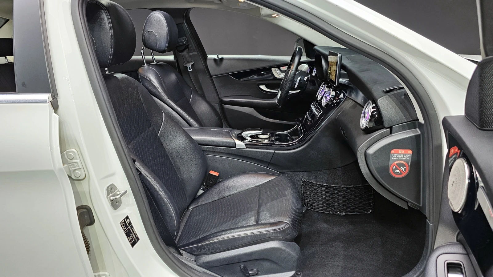Mercedes-Benz C 200 AMG PK* BURMASTER* AMBIENT* KEYLESS* КРАЙНА ЦЕНА, снимка 14 - Автомобили и джипове - 54525942