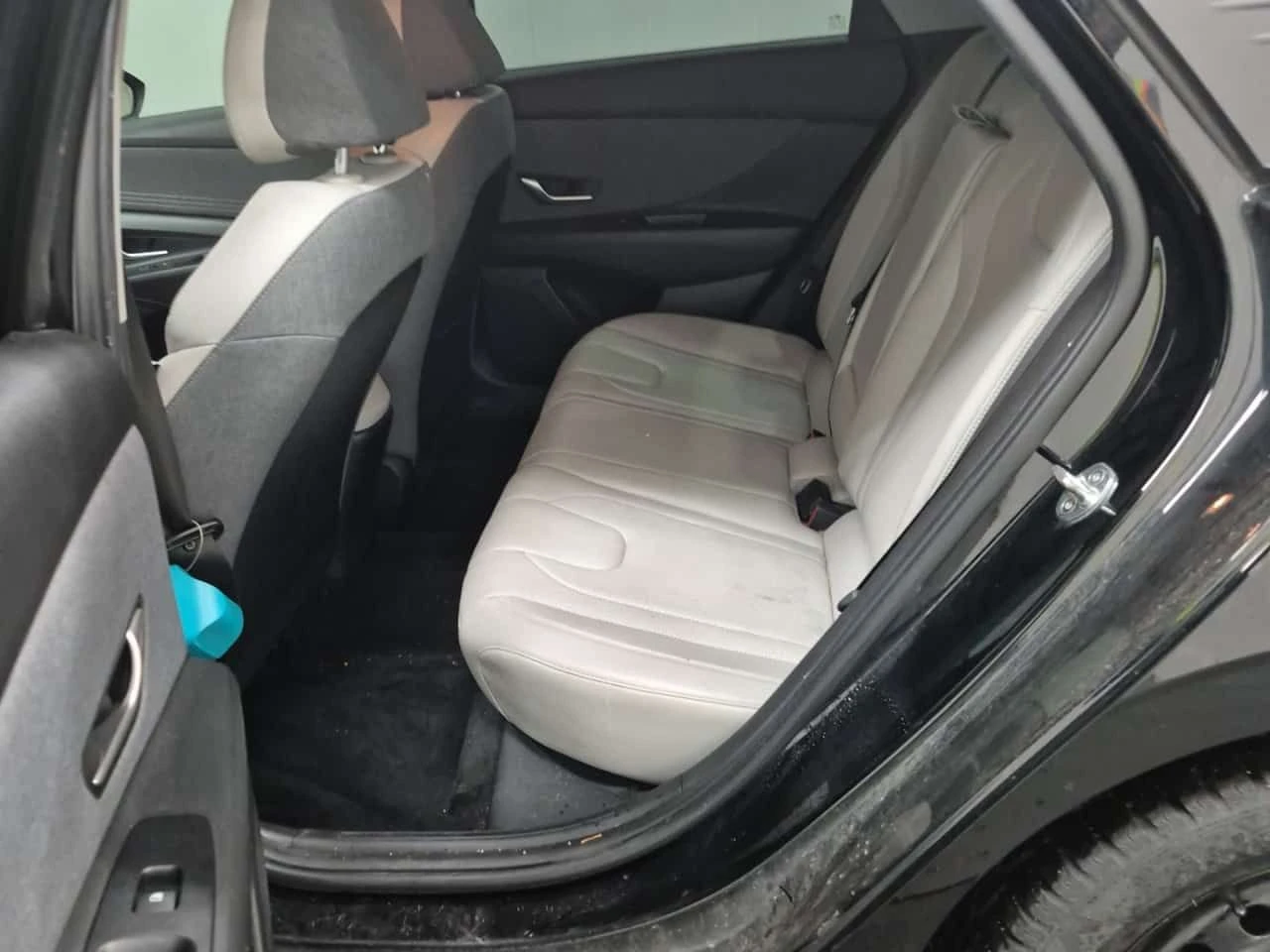 Hyundai Elantra * ULTIMATE * АВТОКРЕДИТ БЕЗ ПЪРВОНАЧАЛНА ВНОСКА * , снимка 13 - Автомобили и джипове - 54607460