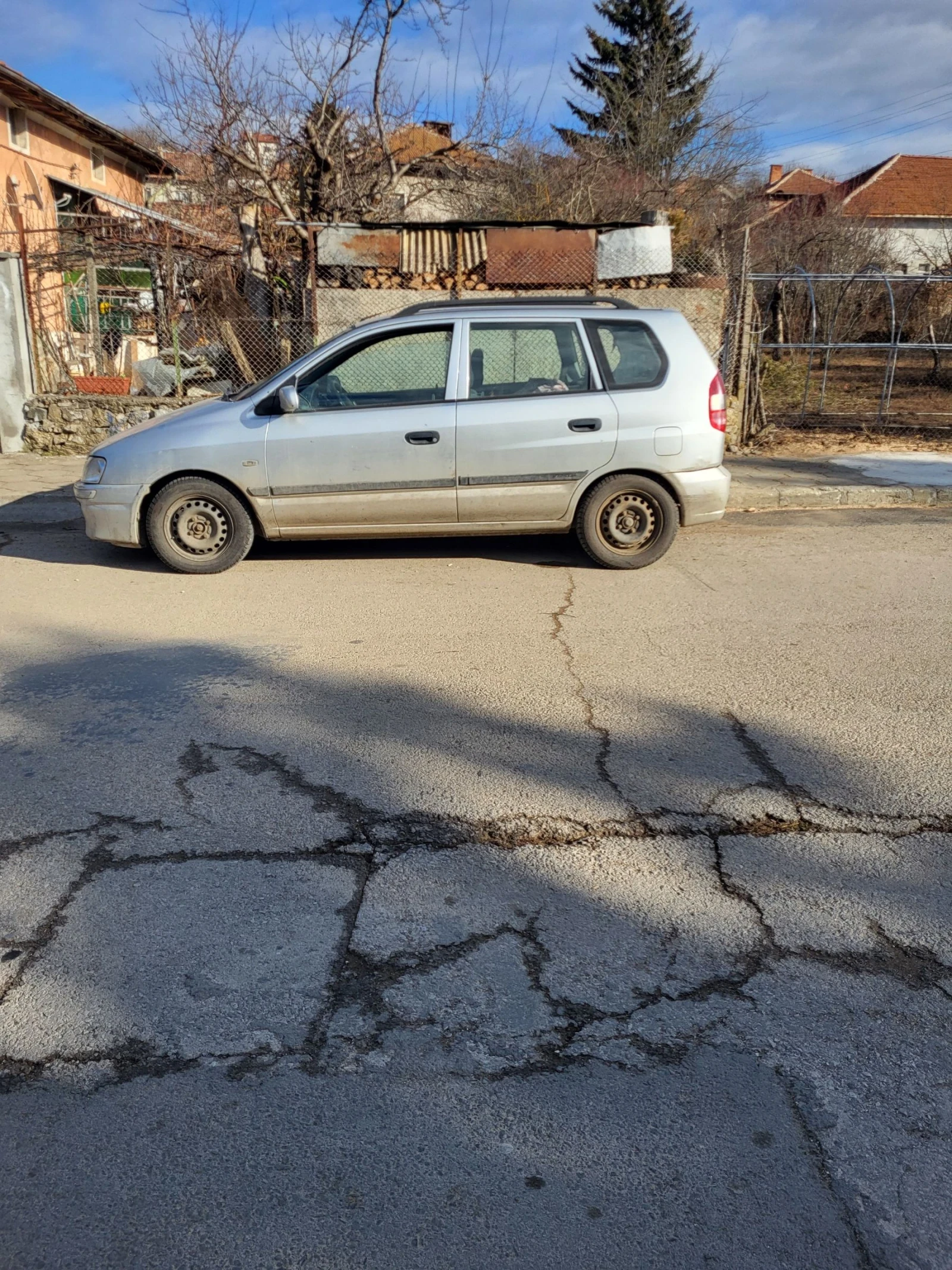 Mitsubishi Space star, снимка 6 - Автомобили и джипове - 54662811