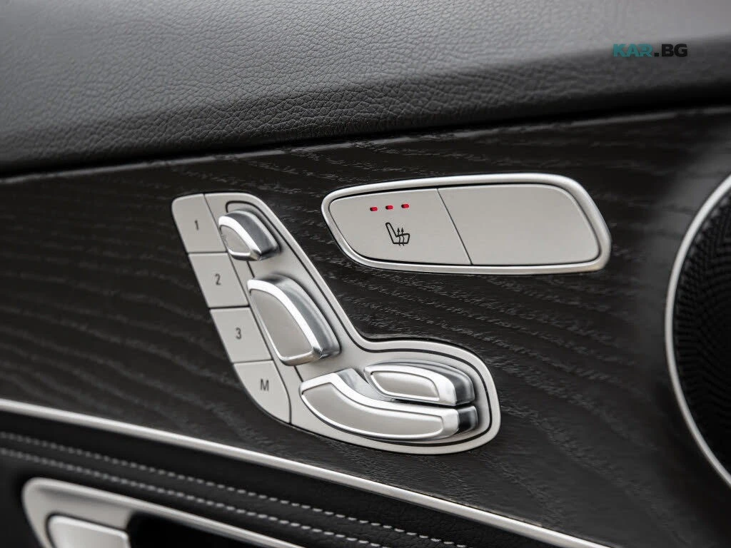 Mercedes-Benz C 300 AMG Line (КРАЙНА цена до БЪЛГАРИЯ), снимка 11 - Автомобили и джипове - 54972372