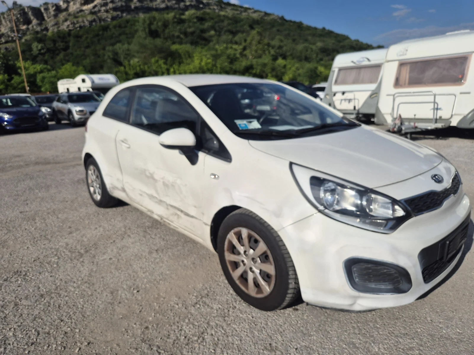 Kia Rio 1.4CRDi, ВЪНШНИ ЗАБЕЛЕЖКИ , снимка 7 - Автомобили и джипове - 54979099