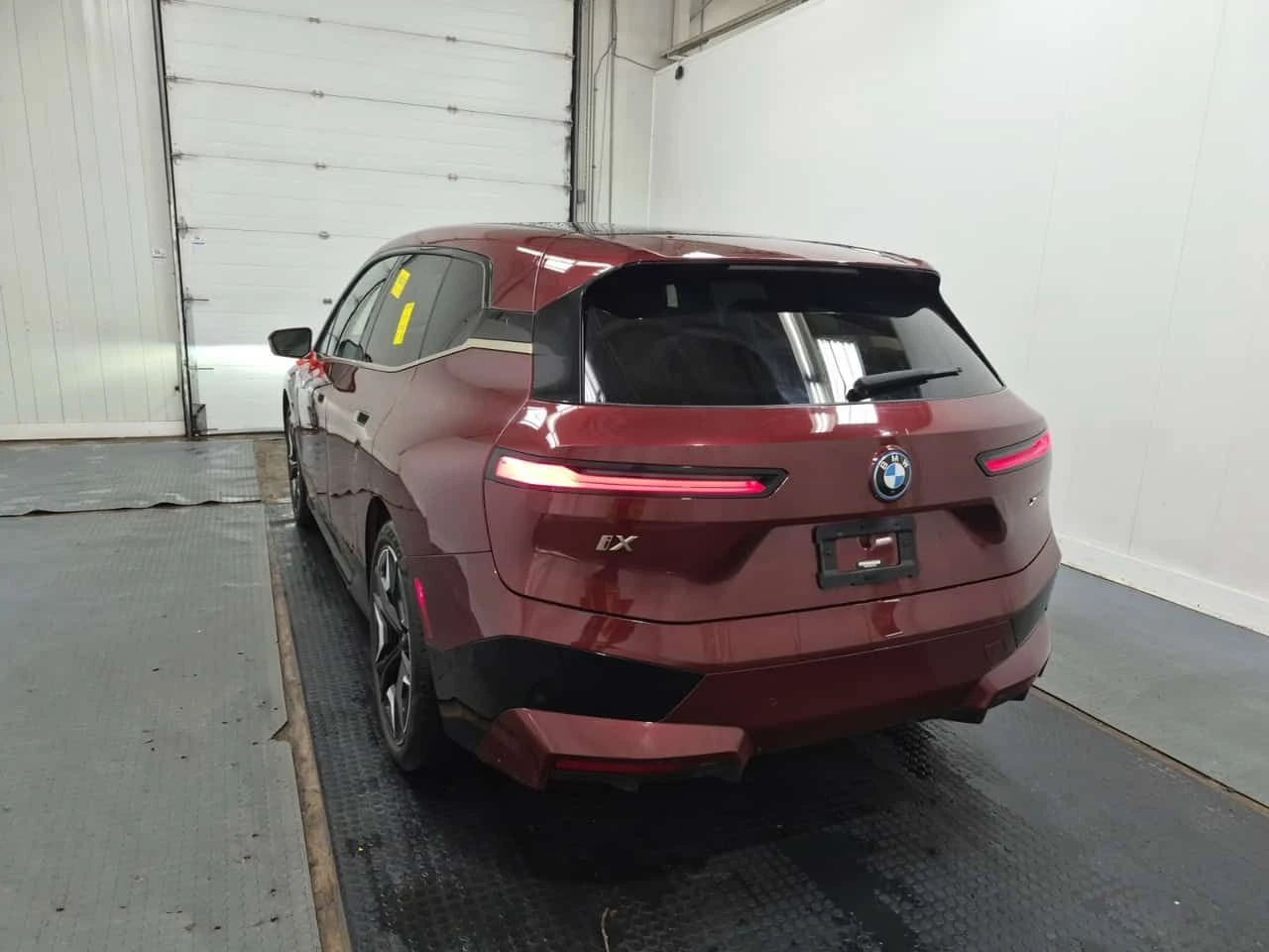 BMW iX XDRIVE50  CARFAX, снимка 4 - Автомобили и джипове - 55088092