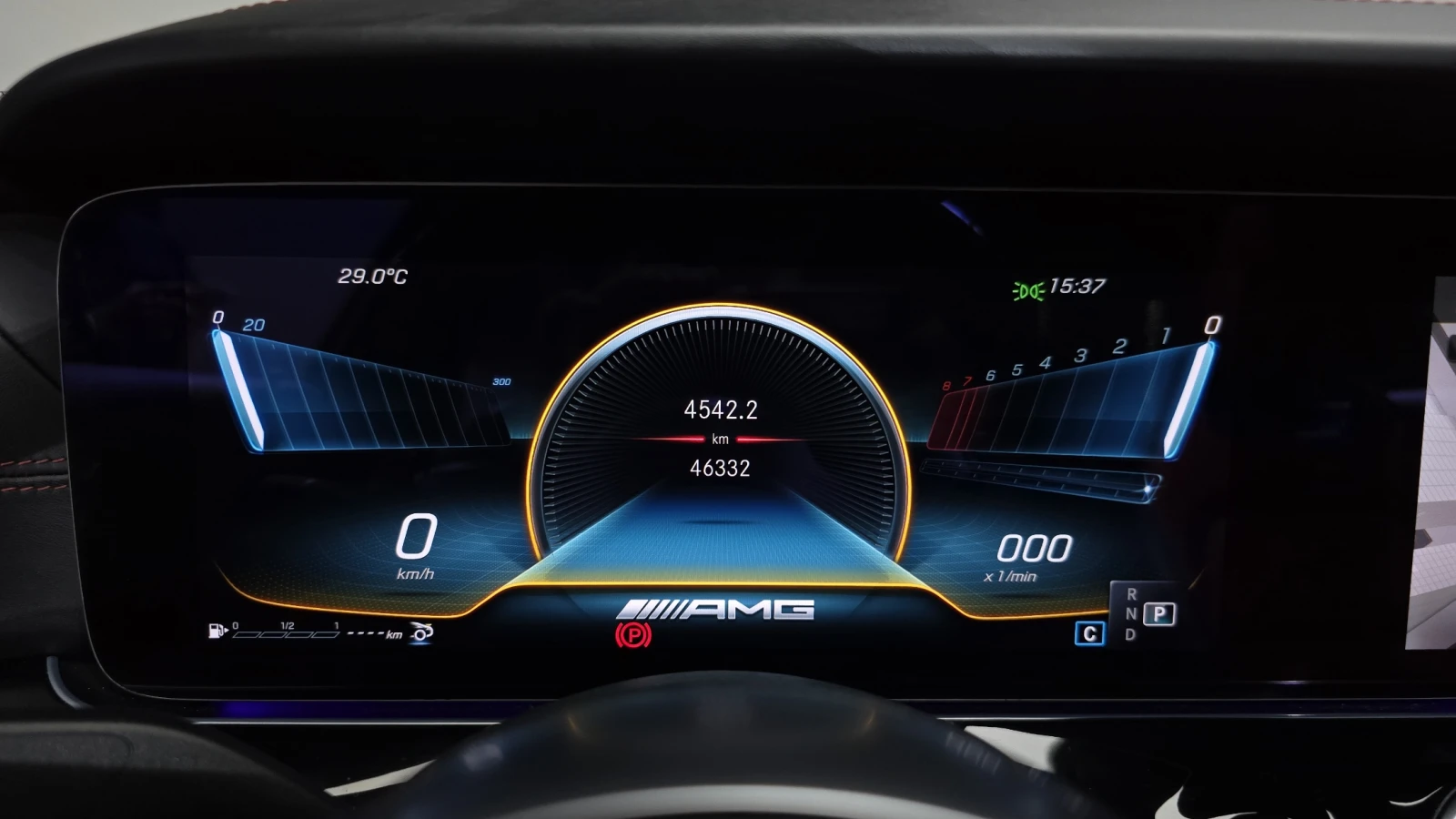 Mercedes-Benz AMG GT 43* BLIND SPOT* HUD* ЕЛ. БАГАЖНИК* 360* КРАЙНА ЦЕН, снимка 8 - Автомобили и джипове - 55341392