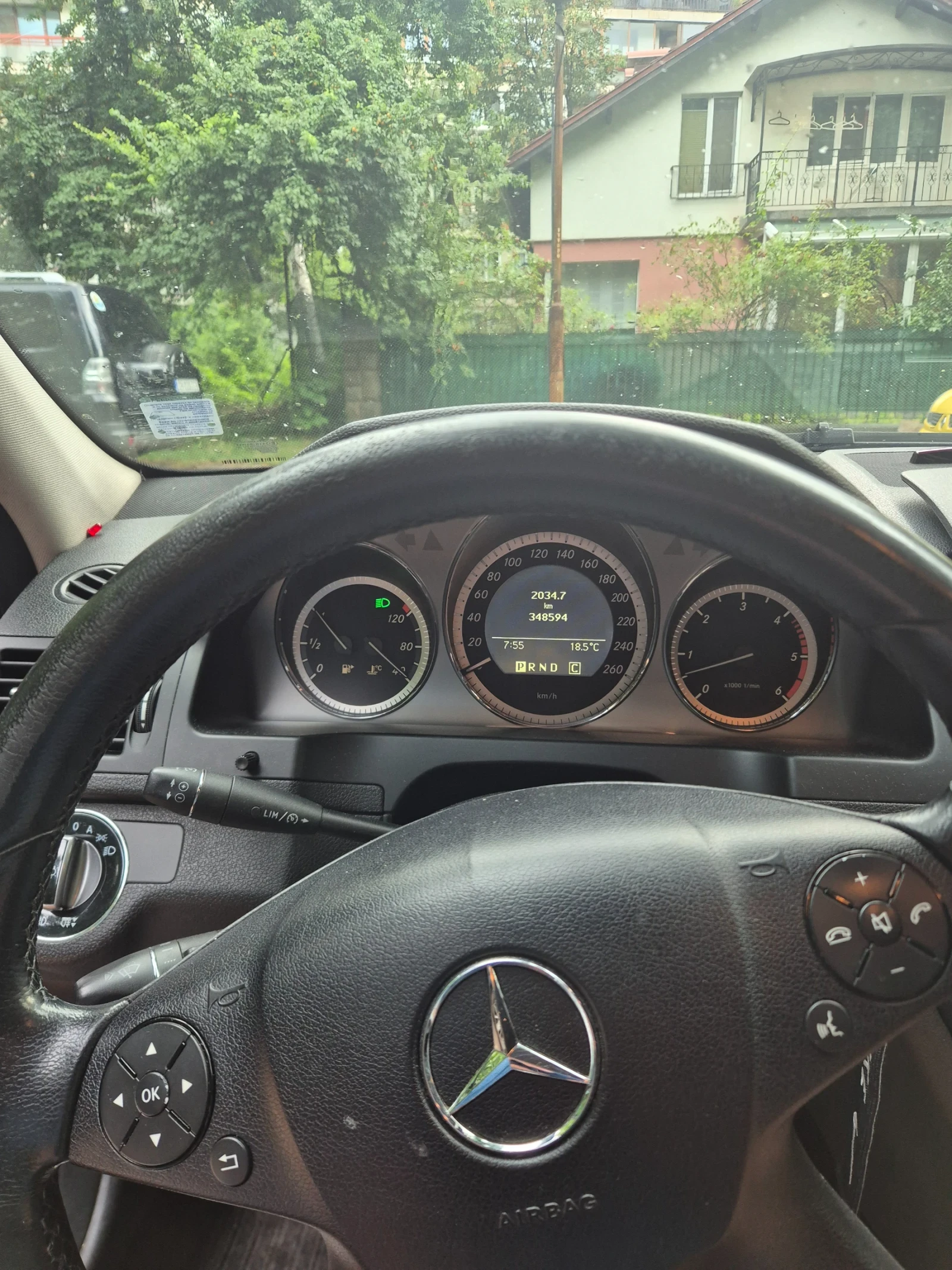 Mercedes-Benz C 350, снимка 8 - Автомобили и джипове - 55429037