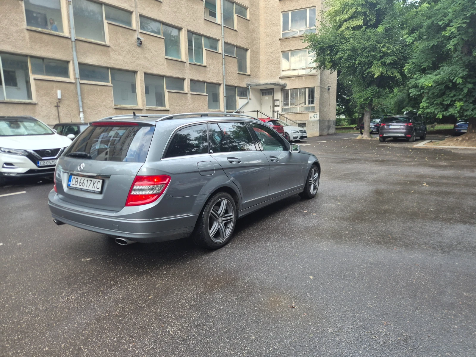 Mercedes-Benz C 350, снимка 3 - Автомобили и джипове - 55429037