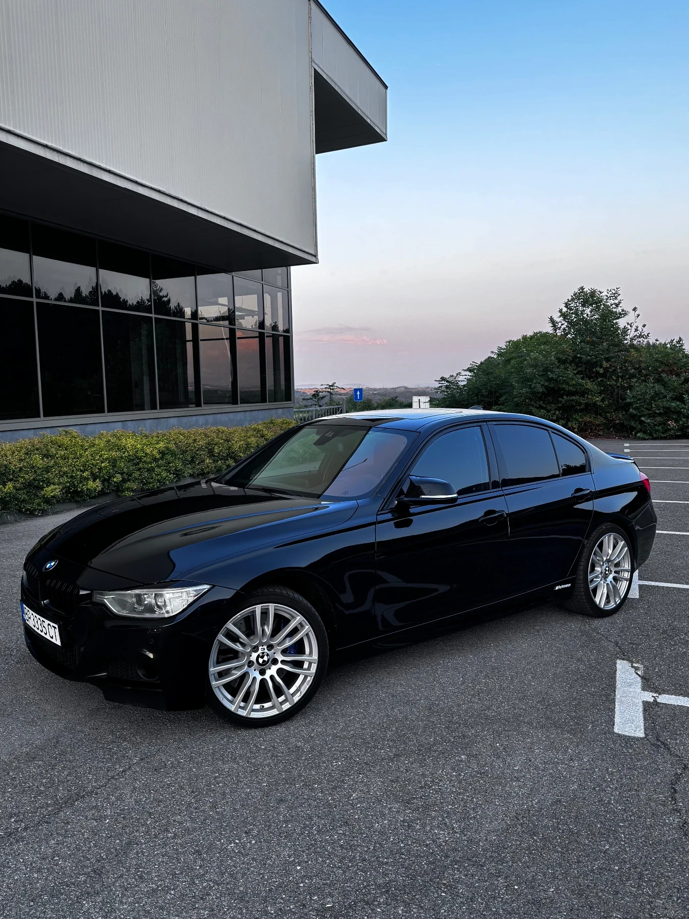 BMW 330