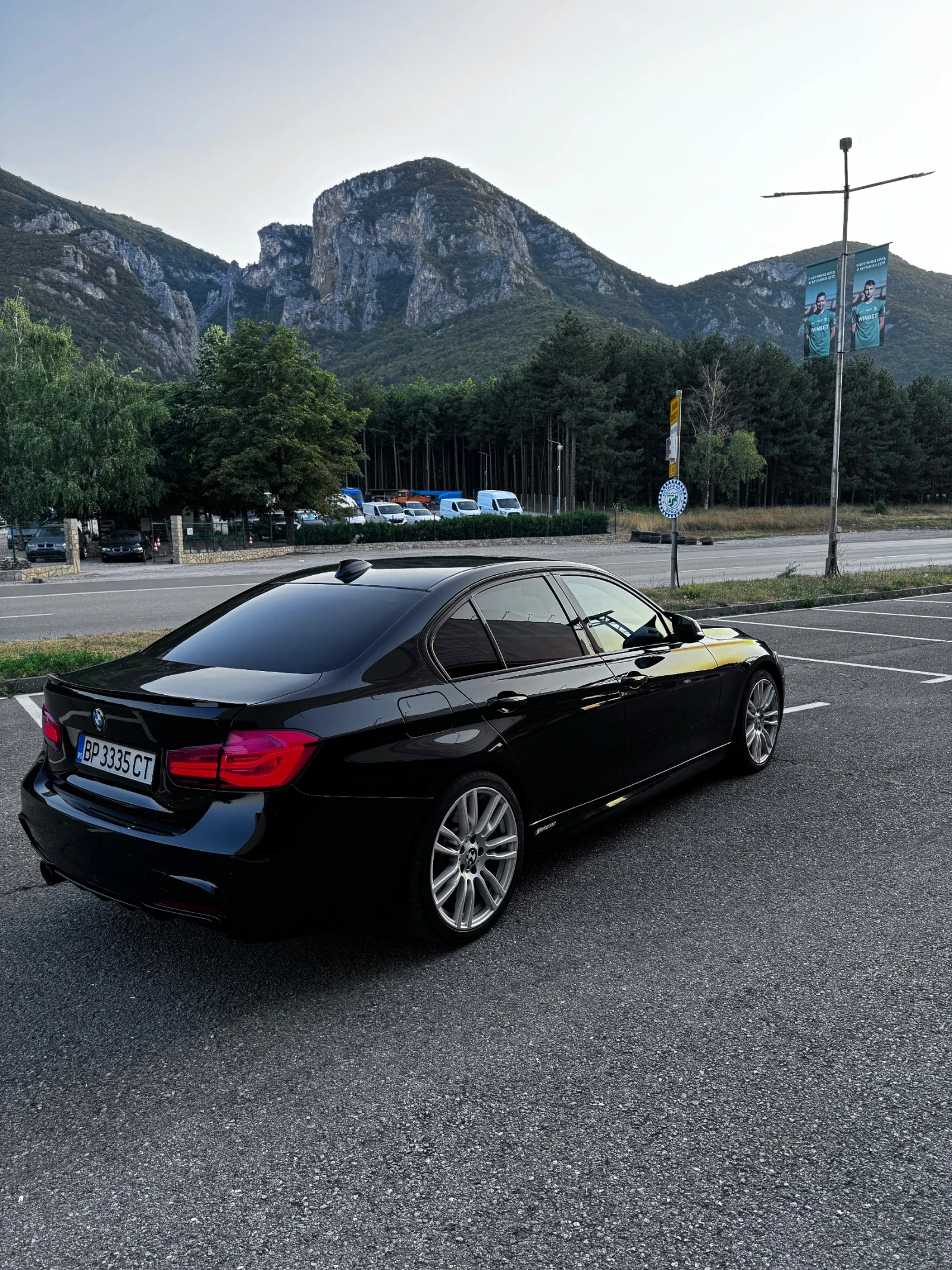 BMW 330, снимка 4 - Автомобили и джипове - 55578835
