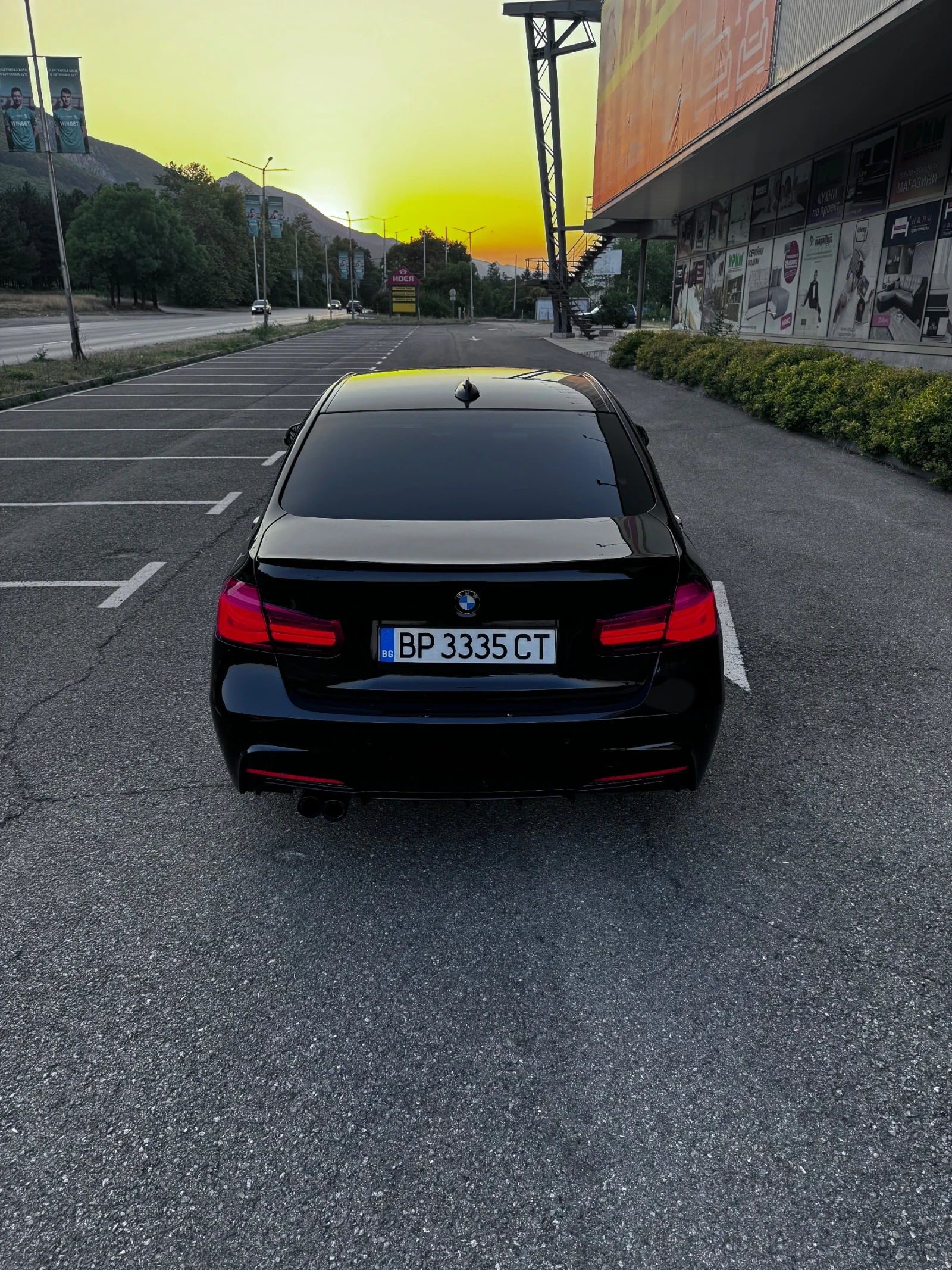 BMW 330, снимка 5 - Автомобили и джипове - 55578835