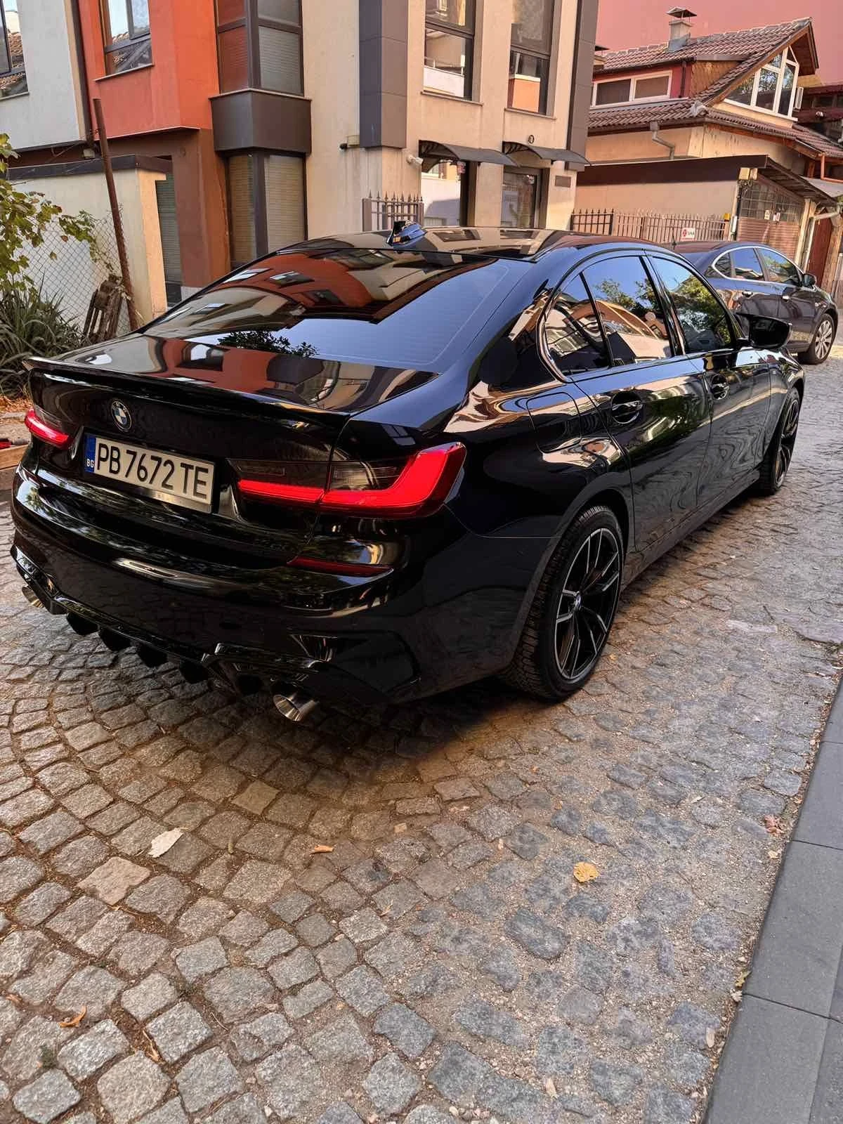BMW 320 М пакет/на задно, снимка 7 - Автомобили и джипове - 55992971