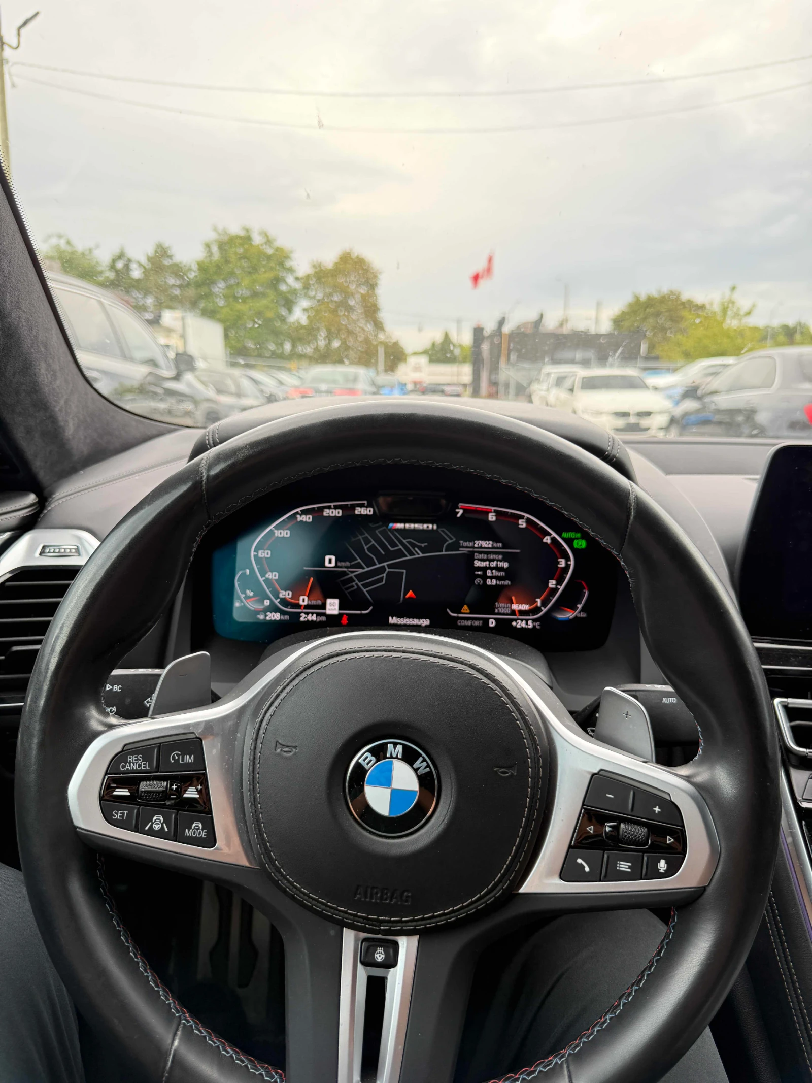 BMW 850 xDrive | CARFAX | БЕЗ ИНЦИДЕНТИ, снимка 12 - Автомобили и джипове - 56151508