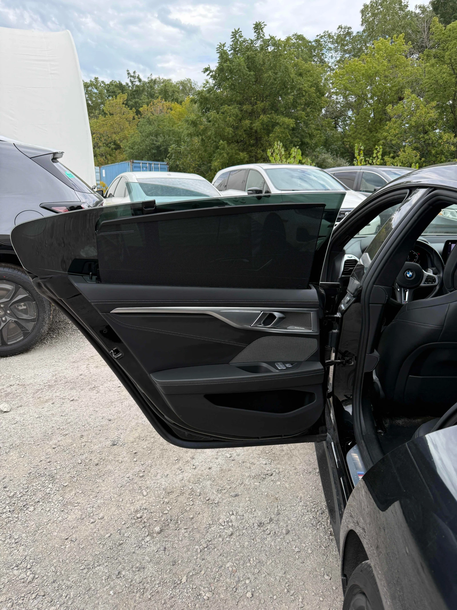 BMW 850 xDrive | CARFAX | БЕЗ ИНЦИДЕНТИ, снимка 10 - Автомобили и джипове - 56151508