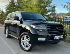     Toyota Land cruiser 4.5 V8 J200 KEYLESS /POWER HEAT/CAMERA/ 