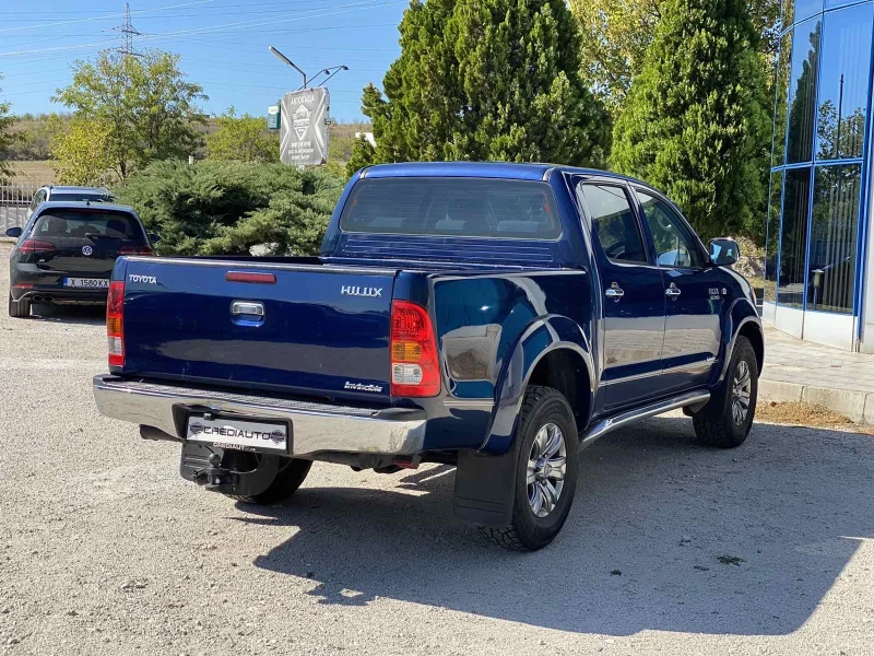 Toyota Hilux 3.0D INVINCIBLE D-4D * 4x4* , снимка 4 - Автомобили и джипове - 47598638