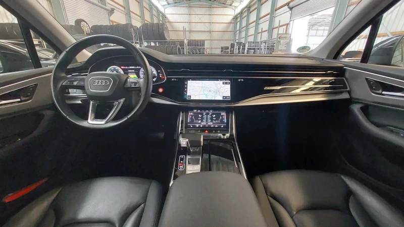 Audi Q7 55 TFSIe - Quattro - Хибрид, снимка 16 - Автомобили и джипове - 48214410