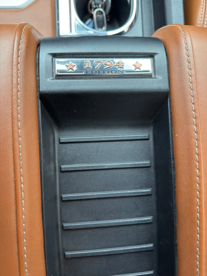Toyota Tundra 1794 EDITION 5.7 Газова Уредба , снимка 13 - Автомобили и джипове - 49789517