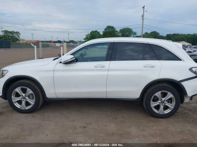 Mercedes-Benz GLC 300 4MATIC | РЕАЛНИ КИЛОМЕТРИ | СЕРВИЗНА ИСТОРИЯ!!!, снимка 7 - Автомобили и джипове - 48382589