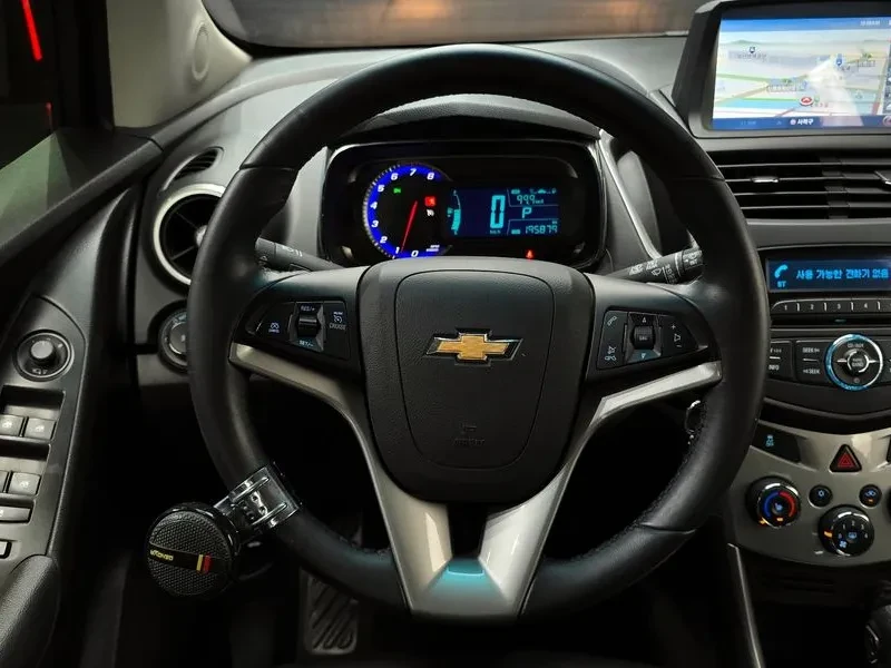 Chevrolet Trax 1.4, снимка 13 - Автомобили и джипове - 54327792