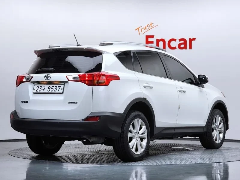 Toyota Rav4 2.5 2Wd, снимка 2 - Автомобили и джипове - 55796180
