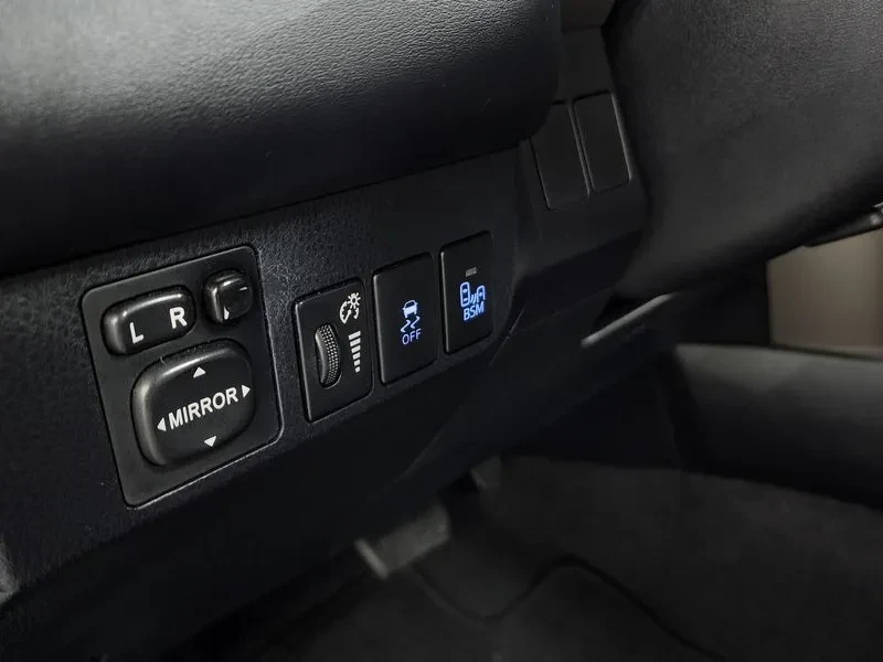 Toyota Rav4 2.5 2Wd, снимка 15 - Автомобили и джипове - 55796180