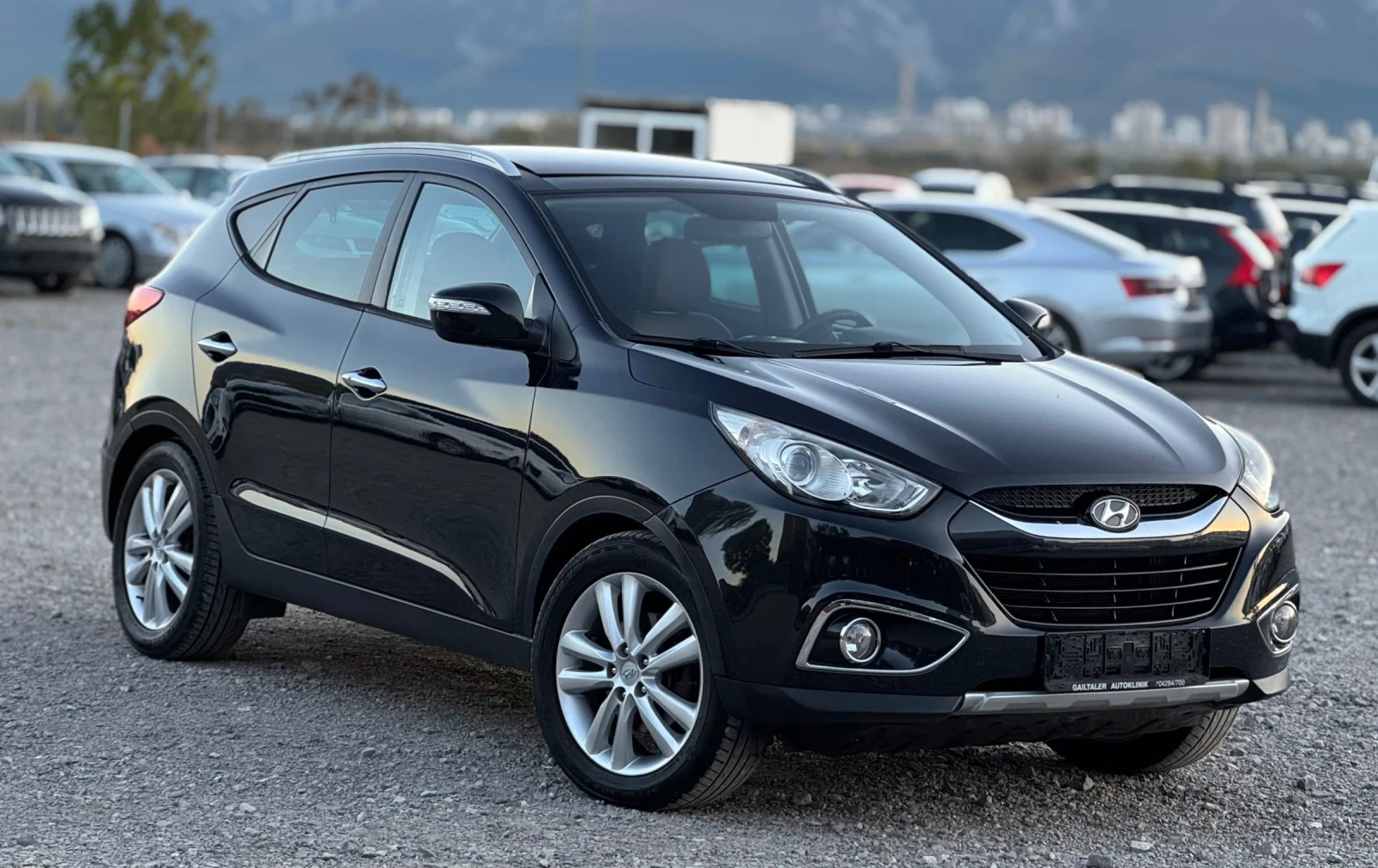 Hyundai IX35 2.0CRDi 184к.с * 4х4* * Панорама* * Автоматик*  - изображение 3