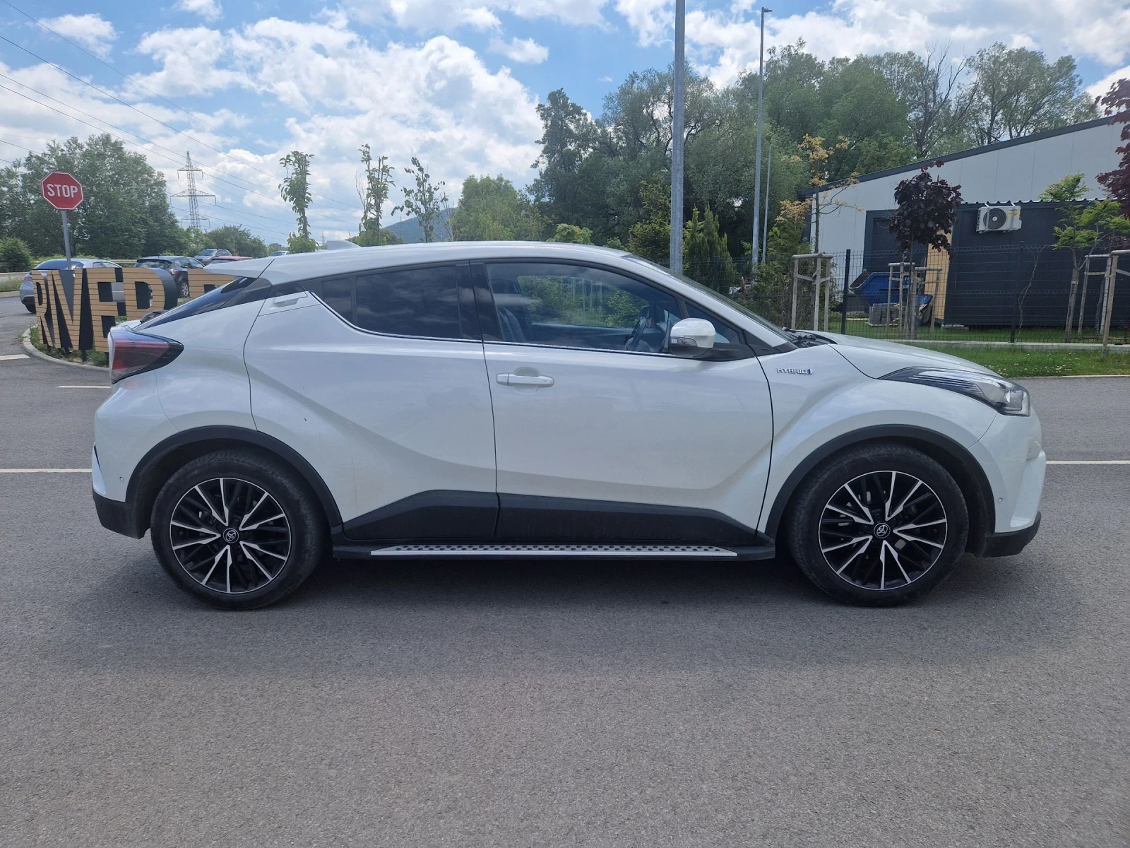 Toyota C-HR 1.8 hybrid - изображение 4