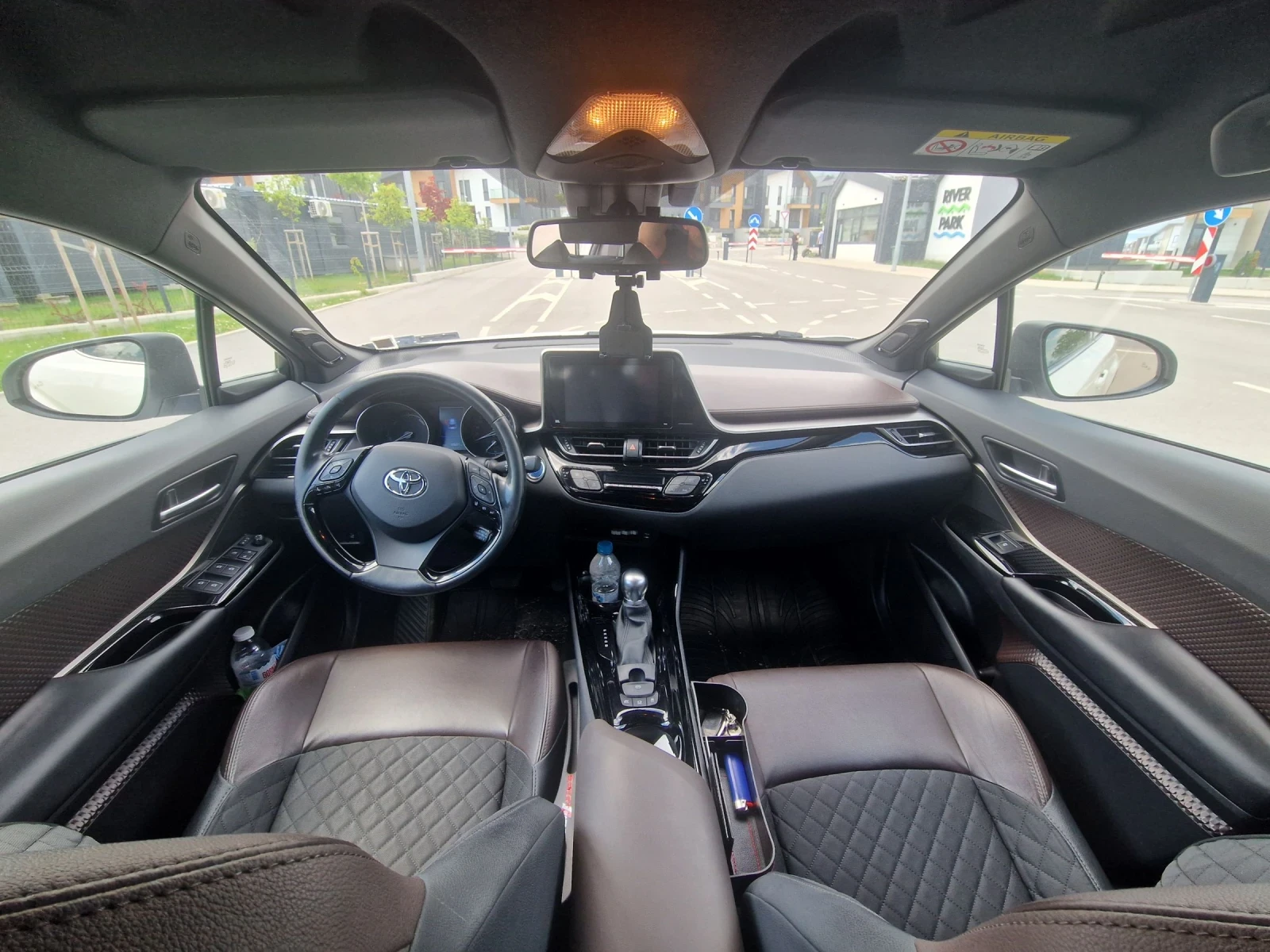Toyota C-HR 1.8 hybrid - изображение 8
