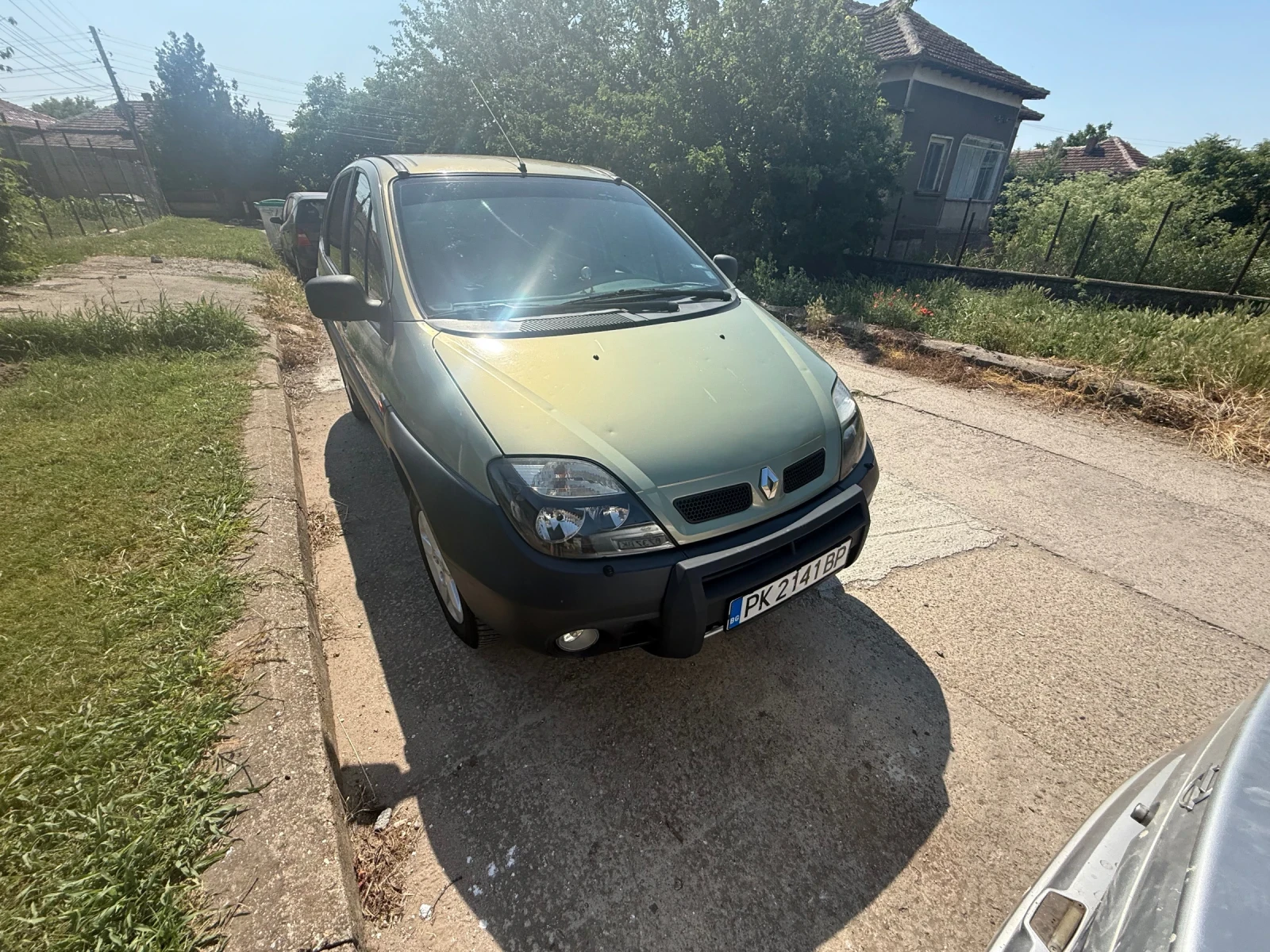 Renault Scenic rx4 1.9Д 103кс. 4Х4 - изображение 3