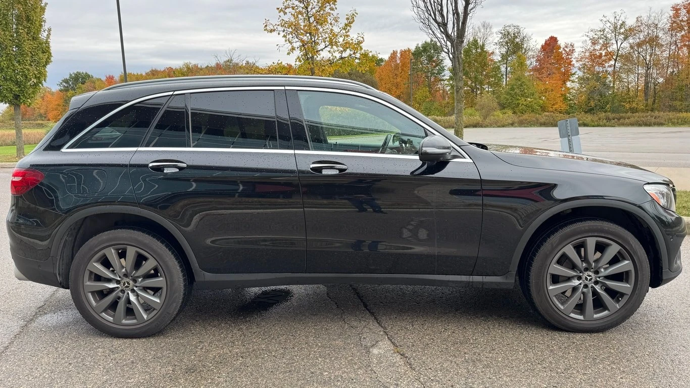 Mercedes-Benz GLC 300 * CARFAX * БЕЗ ПЪРВОНАЧАЛНА ВНОСКА - изображение 3