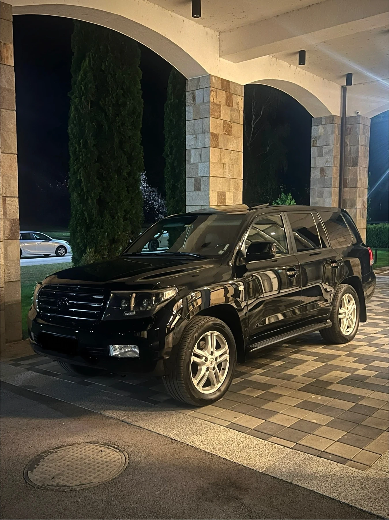 Toyota Land cruiser 4.5 V8 J200 KEYLESS /POWER HEAT/CAMERA/  | Mobile.bg   17