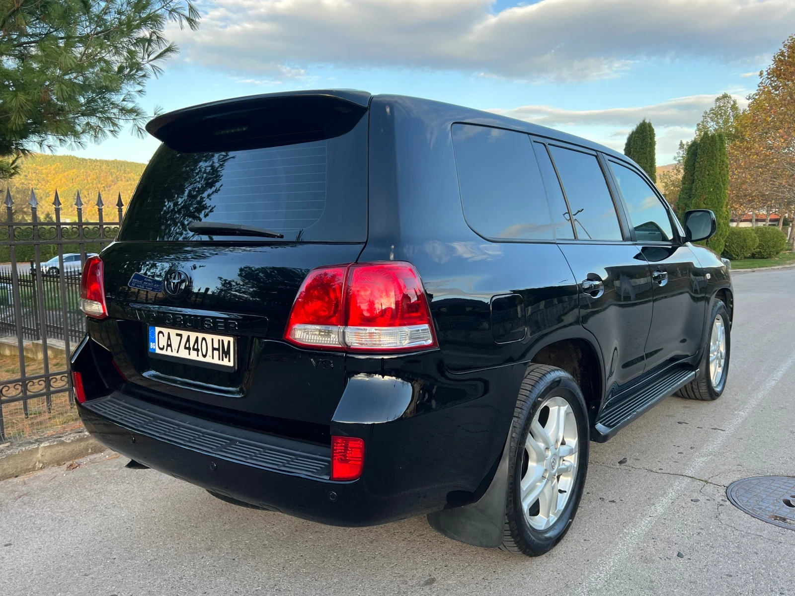 Toyota Land cruiser 4.5 V8 J200 KEYLESS /POWER HEAT/CAMERA/  | Mobile.bg   6